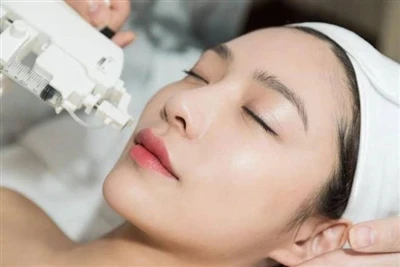 Why Choose Hyaluronic Acid For Water Light Needles?